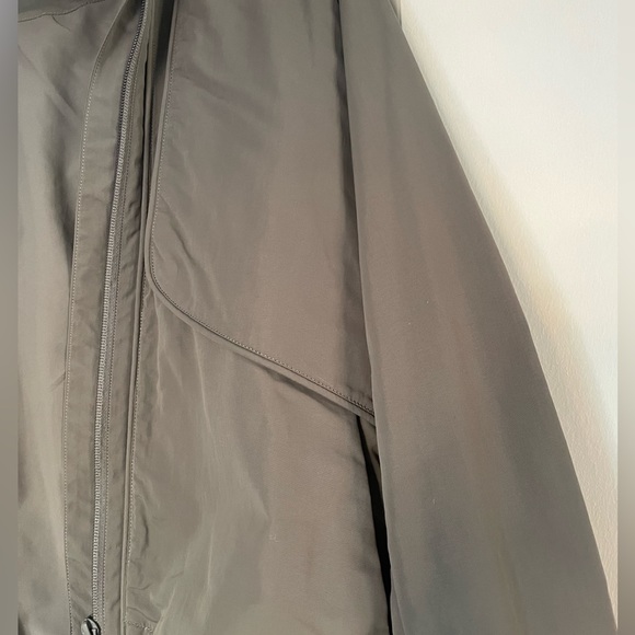 Lululemon Always Effortless Jacket - Picture 5 of 9